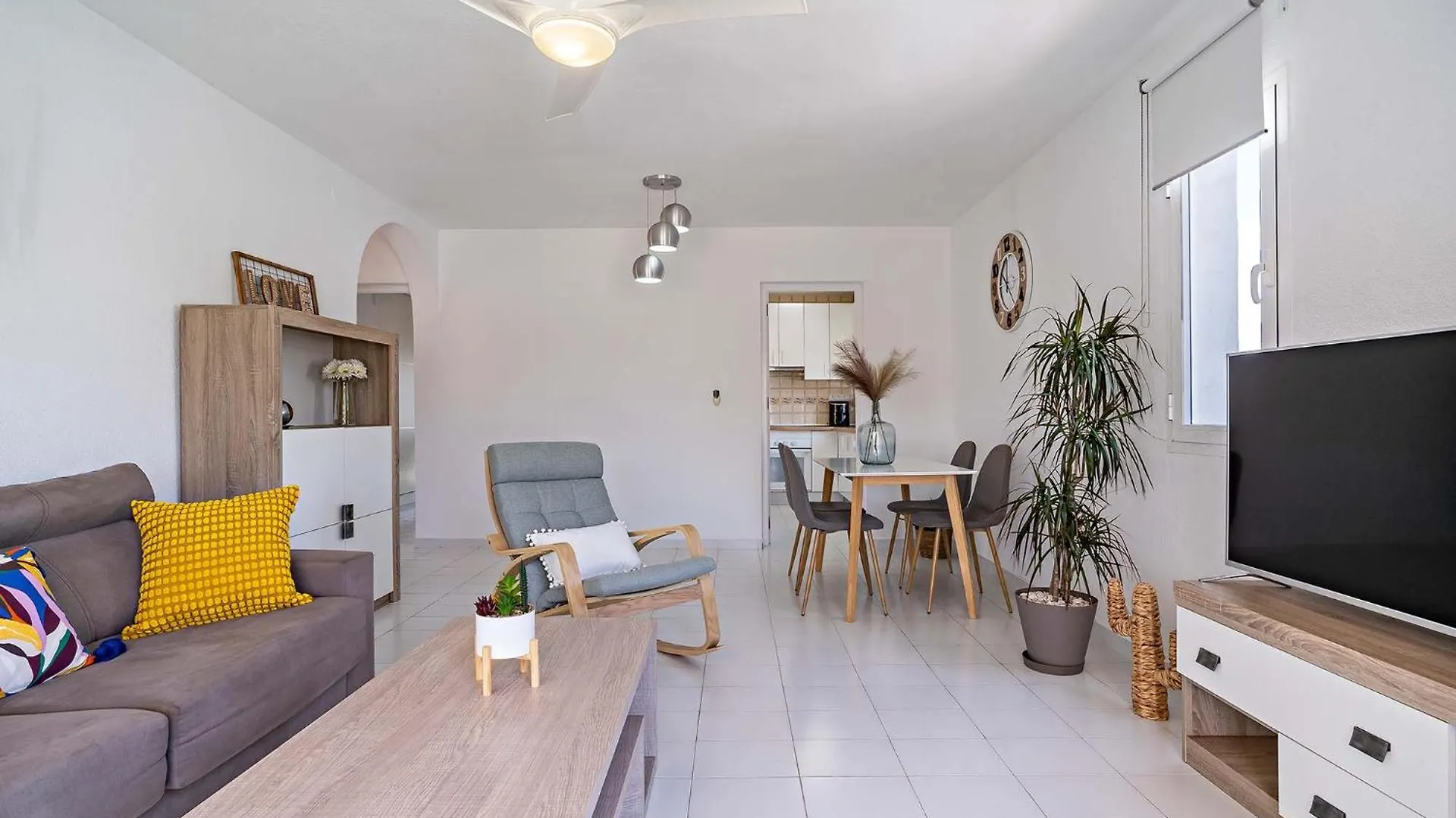 Apartament Capri - Pueblo Italia Roquetas de Mar 0*,  Hiszpania